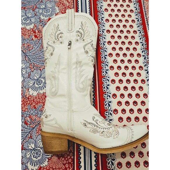 🆕Women White Faux Leather Knee High Sparkly Rhinestone Embroidered  Boots - Picture 4 of 11